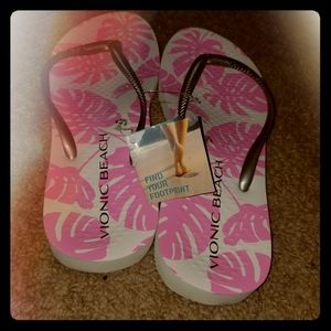 Vionic Beach Flip Flops